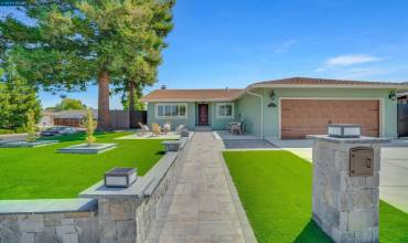 331 Lakeside Ct, Martinez, California 94553, 4 Bedrooms Bedrooms, ,2 BathroomsBathrooms,Residential,Buy,331 Lakeside Ct,41071555