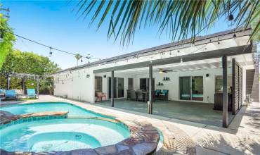 931 S Paseo Caroleta, Palm Springs, California 92264, 3 Bedrooms Bedrooms, ,2 BathroomsBathrooms,Residential,Buy,931 S Paseo Caroleta,WS24120120