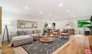 960 Larrabee Street 227, West Hollywood, California 90069, 2 Bedrooms Bedrooms, ,2 BathroomsBathrooms,Residential Lease,Rent,960 Larrabee Street 227,24434109