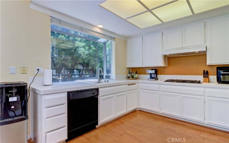 Kitchen with newer appliances