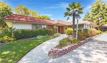 3135 Via Serena N C, Laguna Woods, California 92637, 3 Bedrooms Bedrooms, ,1 BathroomBathrooms,Residential,Buy,3135 Via Serena N C,OC24178528