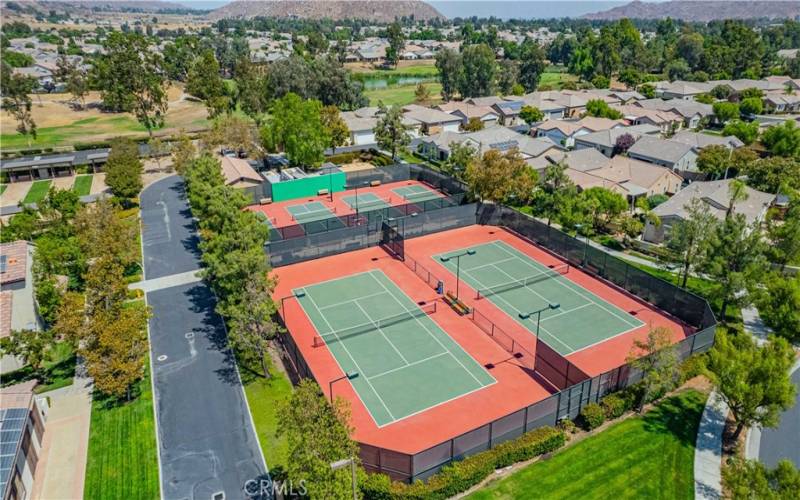 Tennis/pickleball courts and sports courts