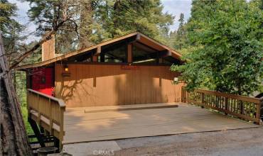 834 Oakmont Lane, Lake Arrowhead, California 92352, 2 Bedrooms Bedrooms, ,1 BathroomBathrooms,Residential,Buy,834 Oakmont Lane,SW24168797