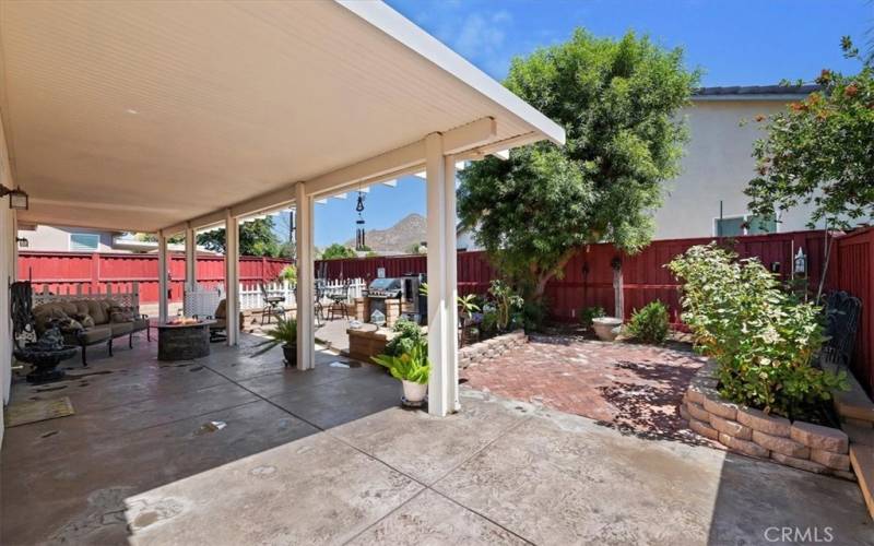 Spacious covered Patio