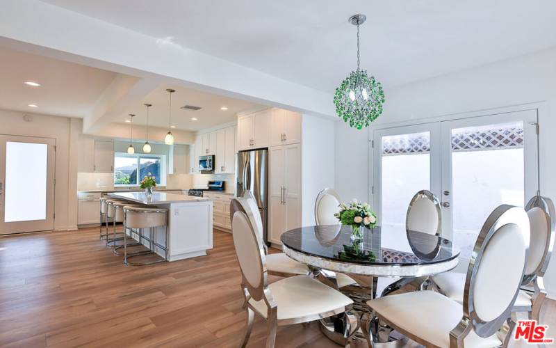 Open Concept Kitchen & Dining Area