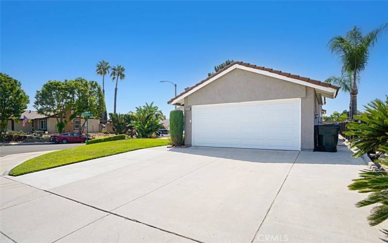 Front facing 2 car garage!