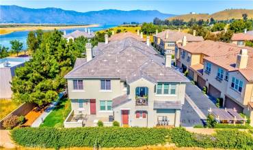 1800 E Lakeshore Drive 1601, Lake Elsinore, California 92530, 2 Bedrooms Bedrooms, ,2 BathroomsBathrooms,Residential,Buy,1800 E Lakeshore Drive 1601,TR24182152