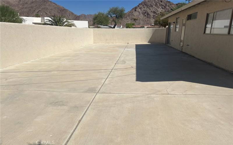 The dining area sliding glass door leads rightout to the back yard patio.