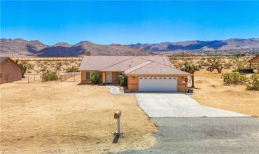 62327 Crestview Drive, Joshua Tree, California 92252, 4 Bedrooms Bedrooms, ,2 BathroomsBathrooms,Residential,Buy,62327 Crestview Drive,JT24181453