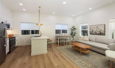 Noel Drive B, Menlo Park, California 94025, 2 Bedrooms Bedrooms, ,2 BathroomsBathrooms,Residential,Buy, Noel Drive B,ML81978796