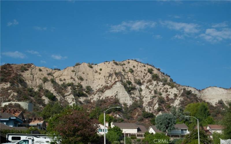 Neighborhood Mountain views