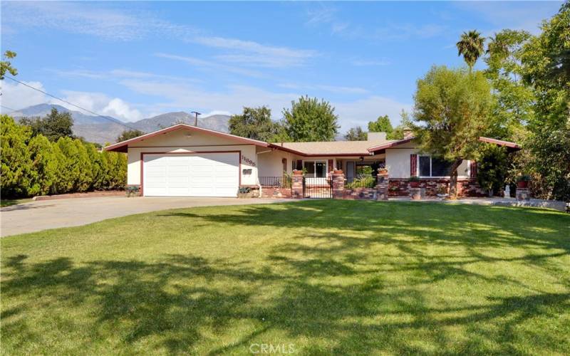 Welcome Home to 11895 Addison St in Beautiful Upper Yucaipa!