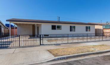 7820 Prairie Mound Way, San Diego, California 92139, 3 Bedrooms Bedrooms, ,2 BathroomsBathrooms,Residential,Buy,7820 Prairie Mound Way,PTP2405339