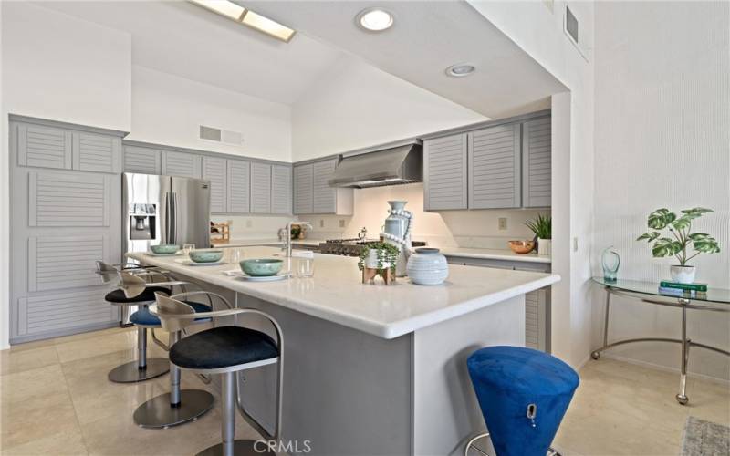 Kitchen with quartz counters