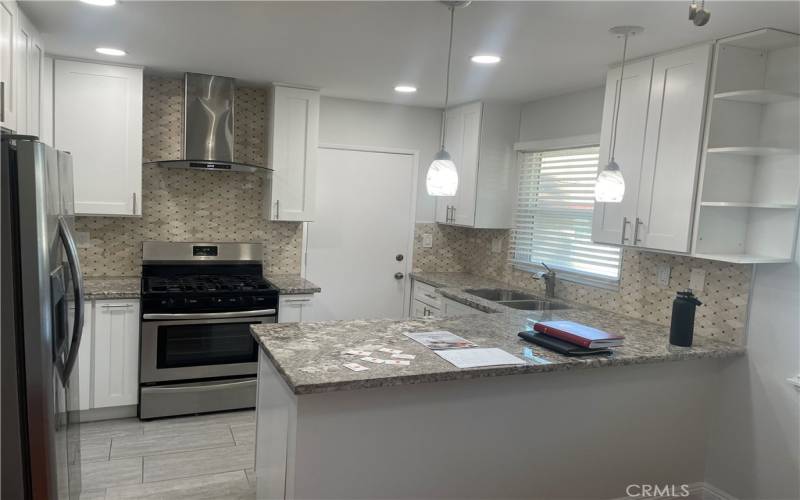 Kitchen Top Notch Cabinets