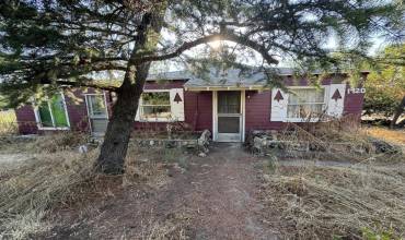 1920 Tavern Rd., Alpine, California 91901, 2 Bedrooms Bedrooms, ,1 BathroomBathrooms,Residential,Buy,1920 Tavern Rd.,240020742SD