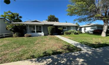 19225 Friar Street, Tarzana, California 91335, 3 Bedrooms Bedrooms, ,2 BathroomsBathrooms,Residential Lease,Rent,19225 Friar Street,SR24182858