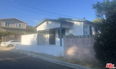 10052 France Avenue, Tujunga, California 91042, 2 Bedrooms Bedrooms, ,1 BathroomBathrooms,Residential,Buy,10052 France Avenue,24434603