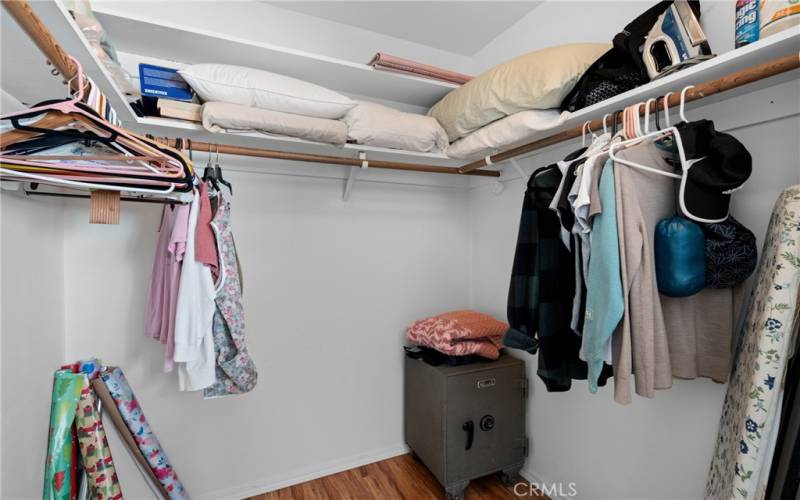 Master Suite Walk-In Closet