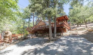 983 Knickerbocker Road, Big Bear Lake, California 92315, 4 Bedrooms Bedrooms, ,3 BathroomsBathrooms,Residential,Buy,983 Knickerbocker Road,SW24183145