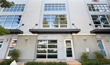 709 N Poinsettia Street, Santa Ana, California 92701, 1 Bedroom Bedrooms, ,1 BathroomBathrooms,Residential,Buy,709 N Poinsettia Street,PW24182354