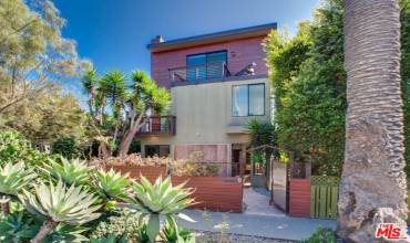 416 RIALTO Avenue, Venice, California 90291, 3 Bedrooms Bedrooms, ,2 BathroomsBathrooms,Residential Lease,Rent,416 RIALTO Avenue,24431487