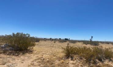 7 Aztec Lane, Adelanto, California 92301, ,Land,Buy,7 Aztec Lane,CV24183455