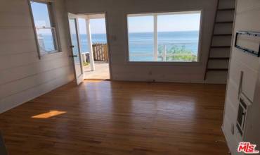 20202 Pacific Coast Highway 5, Malibu, California 90265, 1 Bedroom Bedrooms, ,1 BathroomBathrooms,Residential Lease,Rent,20202 Pacific Coast Highway 5,24435703