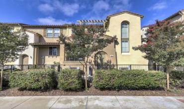 806 Mente Linda Loop, Milpitas, California 95035, 2 Bedrooms Bedrooms, ,2 BathroomsBathrooms,Residential,Buy,806 Mente Linda Loop,ML81979086