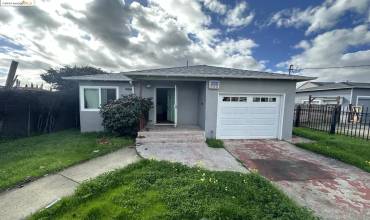 8425 D, Oakland, California 94621, 2 Bedrooms Bedrooms, ,1 BathroomBathrooms,Residential,Buy,8425 D,41071978