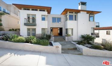 216 24th Street, Manhattan Beach, California 90266, 5 Bedrooms Bedrooms, ,4 BathroomsBathrooms,Residential Lease,Rent,216 24th Street,24435737