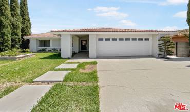 734 S Oak Tree Drive, Covina, California 91723, 4 Bedrooms Bedrooms, ,2 BathroomsBathrooms,Residential,Buy,734 S Oak Tree Drive,24420259