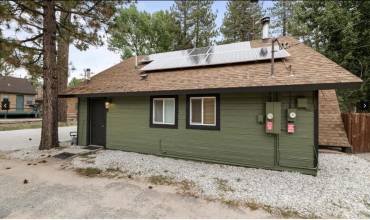 39414 Ruby Lane, Big Bear Lake, California 92315, 2 Bedrooms Bedrooms, ,1 BathroomBathrooms,Residential,Buy,39414 Ruby Lane,NDP2407952