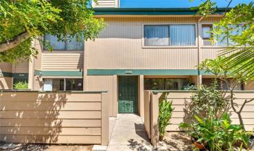 8450 Langdon Avenue 3, North Hills, California 91343, 2 Bedrooms Bedrooms, ,2 BathroomsBathrooms,Residential,Buy,8450 Langdon Avenue 3,SR24183274