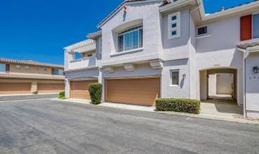 10918 Ivy Hill Dr 2, San Diego, California 92131, 3 Bedrooms Bedrooms, ,2 BathroomsBathrooms,Residential,Buy,10918 Ivy Hill Dr 2,240021016SD