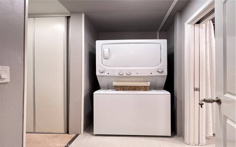 In-unit laundry