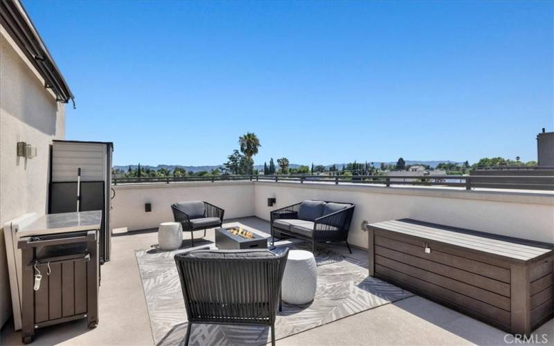 Glorious and Private rooftop deck