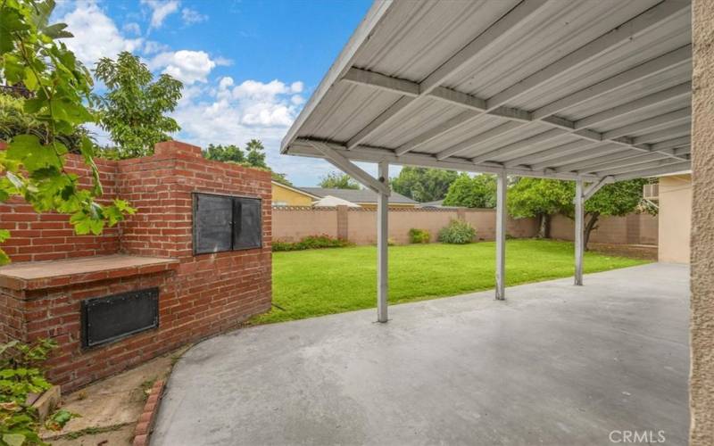 Backyard covered patio