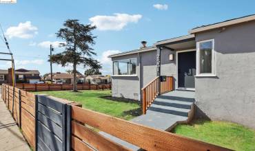 2551 94Th Ave, Oakland, California 94605, 2 Bedrooms Bedrooms, ,1 BathroomBathrooms,Residential,Buy,2551 94Th Ave,41072009