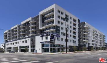 1331 N Cahuenga Boulevard 4317, Los Angeles, California 90028, 1 Bedroom Bedrooms, ,1 BathroomBathrooms,Residential Lease,Rent,1331 N Cahuenga Boulevard 4317,24436021