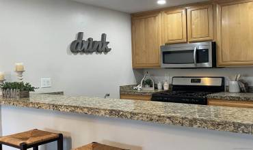 1611 S Hotel Circle 112, San Diego, California 92108, 2 Bedrooms Bedrooms, ,2 BathroomsBathrooms,Residential,Buy,1611 S Hotel Circle 112,240021046SD