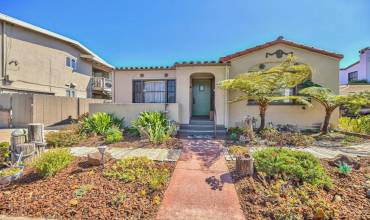 233 W Alisal Street, Salinas, California 93901, 2 Bedrooms Bedrooms, ,1 BathroomBathrooms,Residential,Buy,233 W Alisal Street,ML81979163