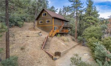 2201 Symonds Drive, Pine Mountain Club, California 93225, 3 Bedrooms Bedrooms, ,1 BathroomBathrooms,Residential Lease,Rent,2201 Symonds Drive,SR24183240