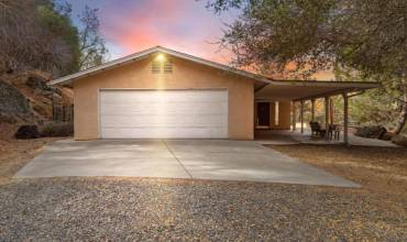 31459 N Dome Drive, Coarsegold, California 93614, 3 Bedrooms Bedrooms, ,2 BathroomsBathrooms,Residential,Buy,31459 N Dome Drive,ML81979214