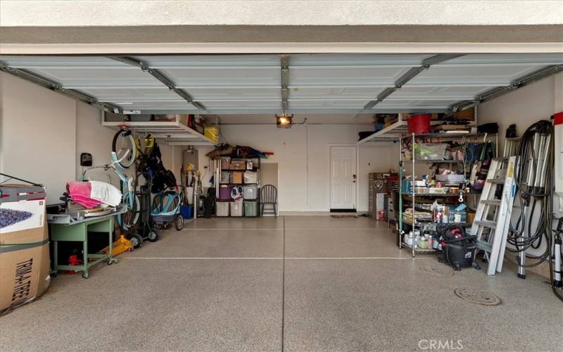 EPOXY GARAGE FLOOR