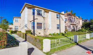 1259 S Crescent Heights Blvd, Los Angeles, California 90035, 2 Bedrooms Bedrooms, ,1 BathroomBathrooms,Residential Lease,Rent,1259 S Crescent Heights Blvd,24436077