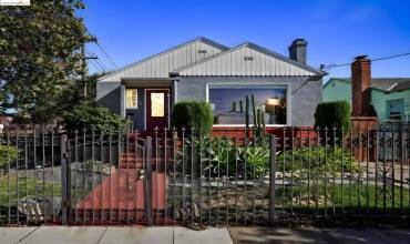 2338 Havenscourt Blvd, Oakland, California 94605, 3 Bedrooms Bedrooms, ,2 BathroomsBathrooms,Residential,Buy,2338 Havenscourt Blvd,41072104