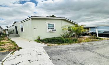 12700 Elliott 10, El Monte, California 91732, 3 Bedrooms Bedrooms, ,2 BathroomsBathrooms,Manufactured In Park,Buy,12700 Elliott 10,IG24185034