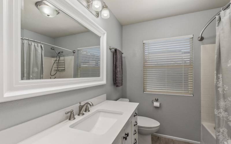 45355 Coldbrook Second Bathroom