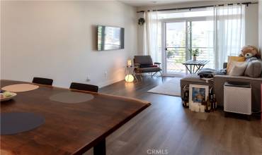 900 S Kenmore Avenue 502, Los Angeles, California 90006, 2 Bedrooms Bedrooms, ,2 BathroomsBathrooms,Residential Lease,Rent,900 S Kenmore Avenue 502,SR24184420